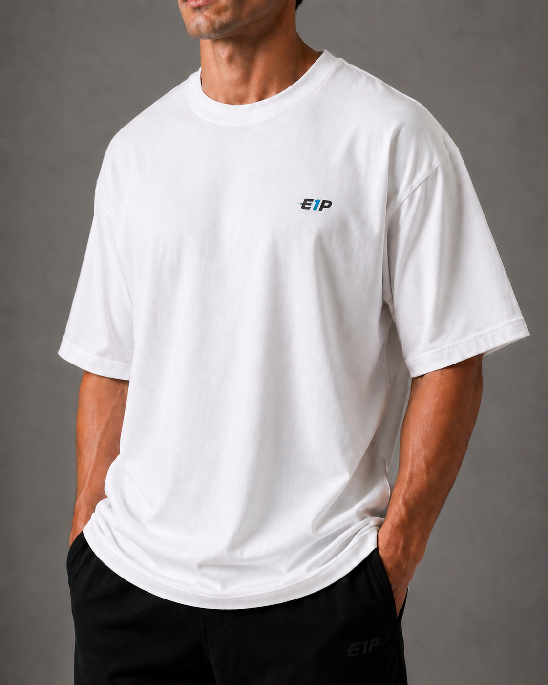 E1P Classic Tee White - Lifestyle